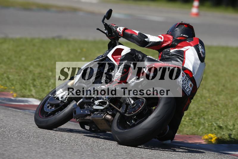 /Archiv-2024/29 12.06.2024 MOTO.CH Track Day ADR/Gruppe gelb/14